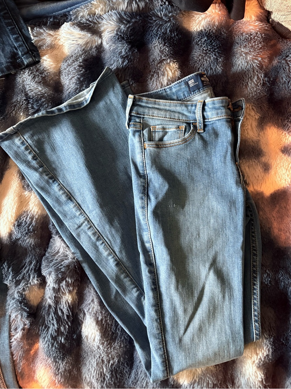 Hollister Light Blue Low-Rise Flare Jeans - Picture 5 of 5